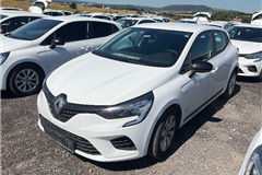 10 - 2023 Renault Clio 1.0 TCe Joy 