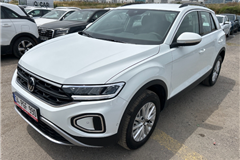 61 - 2025 Volkswagen T-Roc 1.5 TSI Life 