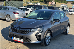 9 - 2025 Renault Clio 1.0 TCe EVOLUTION  