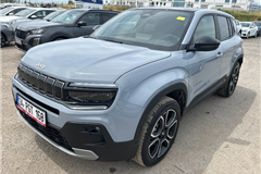 18 - 2025 Jeep Avenger 1.2 Hybrid Summit 