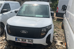 100 - 2025 Ford Transit Courier 1.0