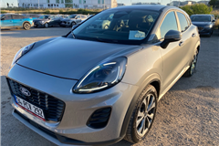 50 - 2025 Ford Puma 1.0 EcoBoost Hybrid Titanium 