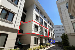 BÜYÜKÇEKMECE SAFİR EVLERİ'NDE SATILIK 2+1  ASANSÖRLÜ VE OTOPARKLI DAİRE