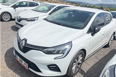 74 - 2023 Renault Clio 1.0 TCe Touch 