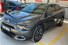 72 - 2023 Citroen C4 X 1.2 PURETECH FEEL