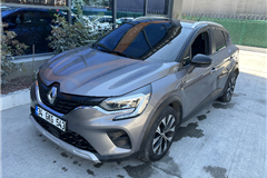 82 - 2023 Renault Captur 1.3 TCe TOUCH PLUS  