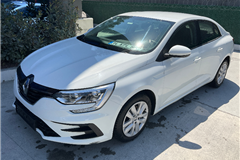 8 - 2024 Renault Megane 1.3 TCe Joy 