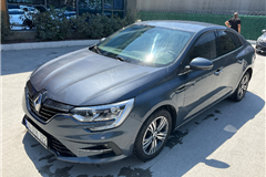 2 - 2023 Renault Megane 1.3 TCe Touch 