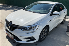 93 - 2023 Renault Megane 1.3 TCe Touch 