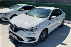 89 - 2023 Renault Megane 1.3 TCe Touch 