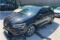 7 - 2023 Renault Megane 1.5 Blue DCI Icon 