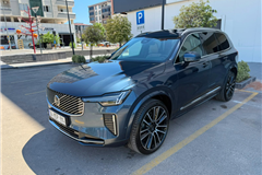 33 - 2024 Volvo XC90 2.0 B5 R-Design 