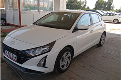 52 - 2025 Hyundai i20 1.0 T-GDI JUMP 