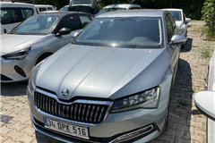 51 - 2020 Skoda Superb 1.6 TDI Premium 