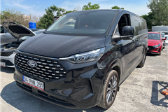41 - 2025 Ford Tourneo Custom 2.0 TDCi 320 L Titanium Plus 