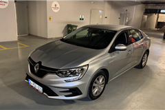 58 - 2025 Renault Megane 1.3 TCe Touch 