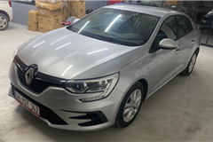 13 - 2025 Renault Megane 1.3 TCe Touch 