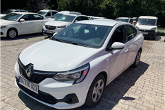 8 - 2021 Renault Taliant 1.0 T Joy 