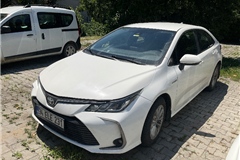 9 - 2021 Toyota Corolla 1.8 Hybrid Dream 