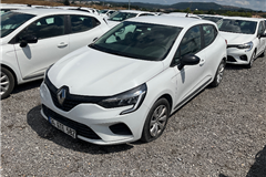 9 - 2023 Renault Clio 1.0 TCe Joy 