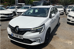 9 - 2022 Renault Taliant 1.0 T Joy 