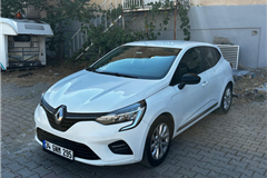 27 - 2023 Renault Clio 1.0 TCe Touch 