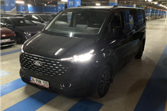 55 - 2025 Ford Tourneo Custom 2.0 EcoBlue 320 L Titanium Plus 