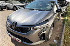 5 - 2025 Renault Clio 1.0 TCe EVOLUTION  