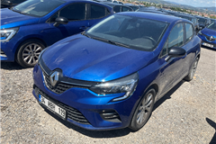 8 - 2023 Renault Clio 1.0 TCe Touch 