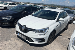 10 - 2023 Renault Megane 1.3 TCe Touch 