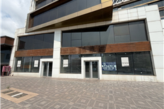 305391 HATAY PAYAS’TA BULVAR CEPHELİ SATILIK DEPOLU ASMA KATLI İŞ YERİ
