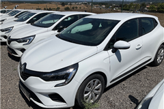 5 - 2023 Renault Clio 1.0 TCe Joy 