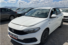 52 - 2023 Fiat Egea 1.5 T4 Hibrit Easy 