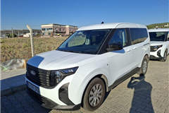 2026 Ford Tourneo Courier 1.0 DELUXE 