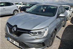 6 - 2024 Renault Megane 1.3 TCe Touch 