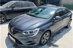 46 - 2023 Renault Megane 1.3 TCe Touch 