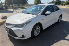 60 - 2021 Toyota Corolla 1.8 Hybrid Dream 