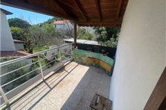 GM3391-Menderes / İzmir Ahmetbeyli Mahallesi TARLA+İKİ KAVLI EV 292,82 m²