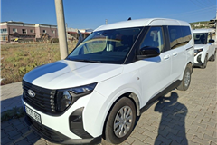 31 - 2026 Ford Tourneo Courier 1.0 DELUXE 