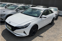 6 - 2023 Hyundai Elantra 1.6 MPI Style Comfort 