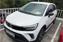 58 - 2023 Opel Crossland 1.2 T Essential 