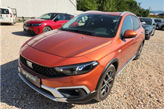 22 - 2025 Fiat Egea Cross 1.6 Multijet Lounge GSR