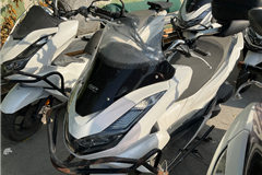 61 - 2021 Honda PCX