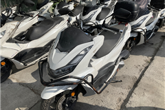 52 - 2021 Honda PCX
