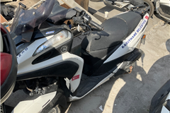 54 - 2017 Yamaha TRICITY