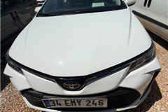 3 - 2021 Toyota Corolla 1.8 Hybrid Dream 