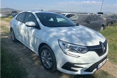 62 - 2025 Renault Megane 1.3 TCe Touch 