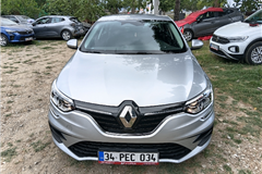 98 - 2025 Renault Megane 1.3 TCe Touch 