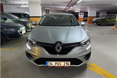 158 - 2025 Renault Megane 1.3 TCe Touch 