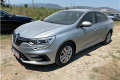 56 - 2025 Renault Megane 1.3 TCe Touch 